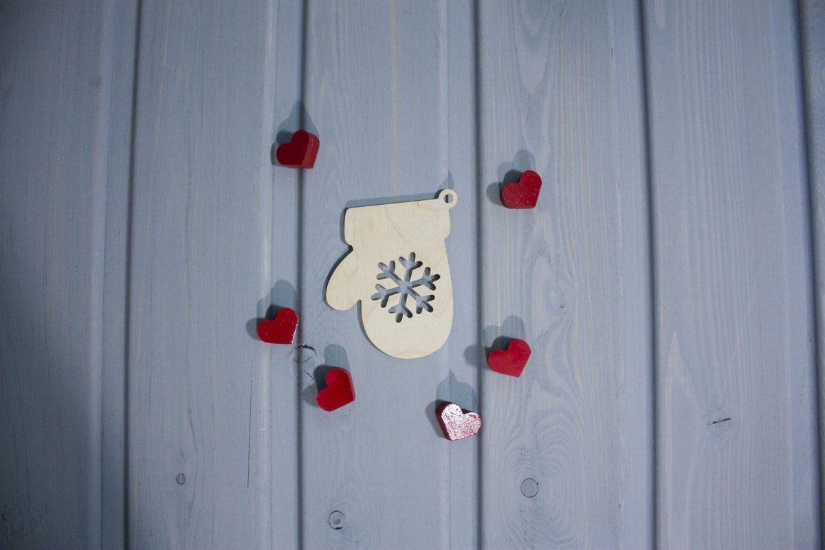 Игрушка на елку 