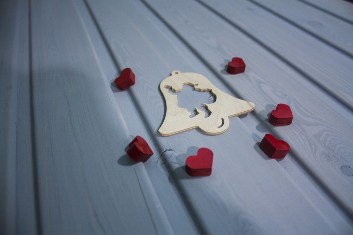 Игрушка на елку 