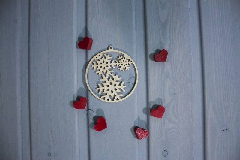 Игрушка на елку 