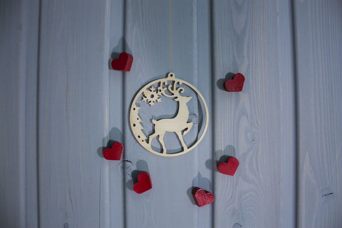 Игрушка на елку 