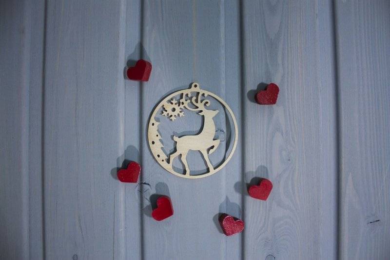 Игрушка на елку 