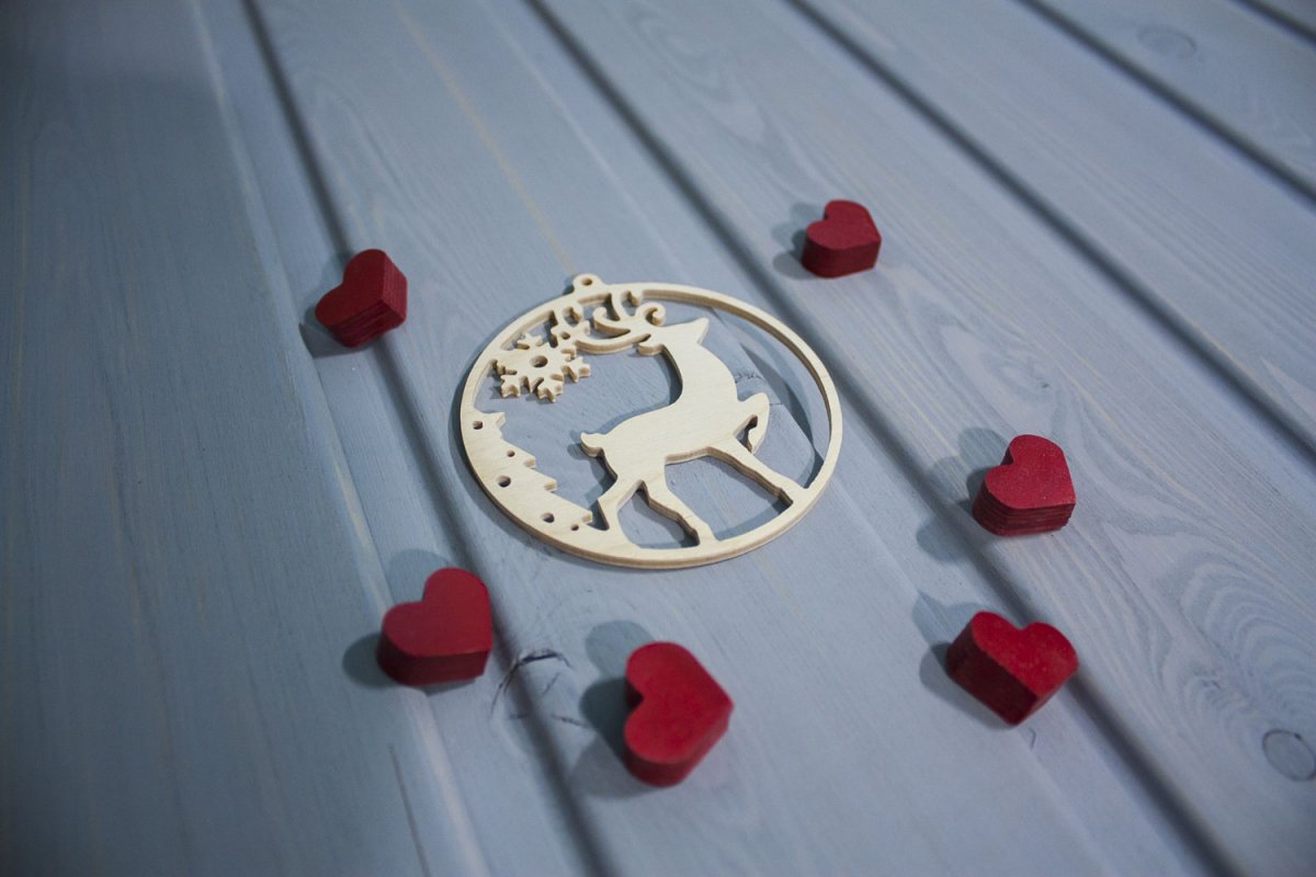 Игрушка на елку 